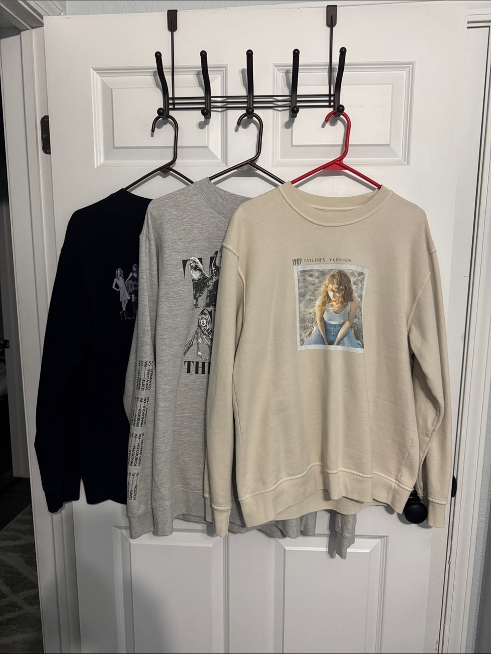 Taylor Swift Crewneck Sweatshirt Bundle